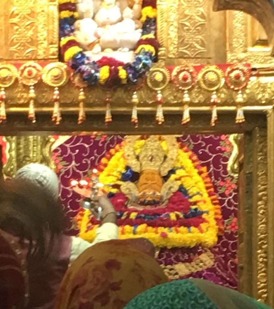 aaj ke mangla aarti ke darshan